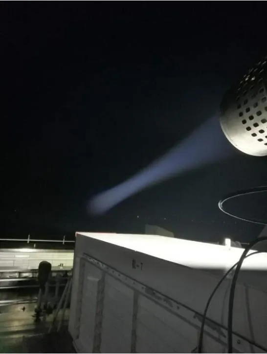 Đèn pha LED tìm kiếm 200W 300W IP66 Chống thấm nước Thép Chống ăn mòn 1000m 3000m Tàu biển Tàu thuyền Tìm kiếm từ xa Đèn pha cứu hộ 5